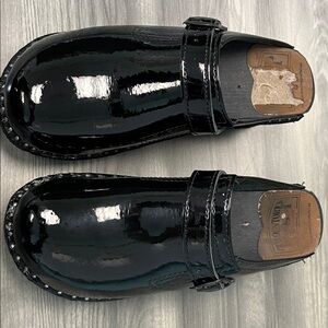 Sleek Black Patent Leather Women's Clogs by Troentorp